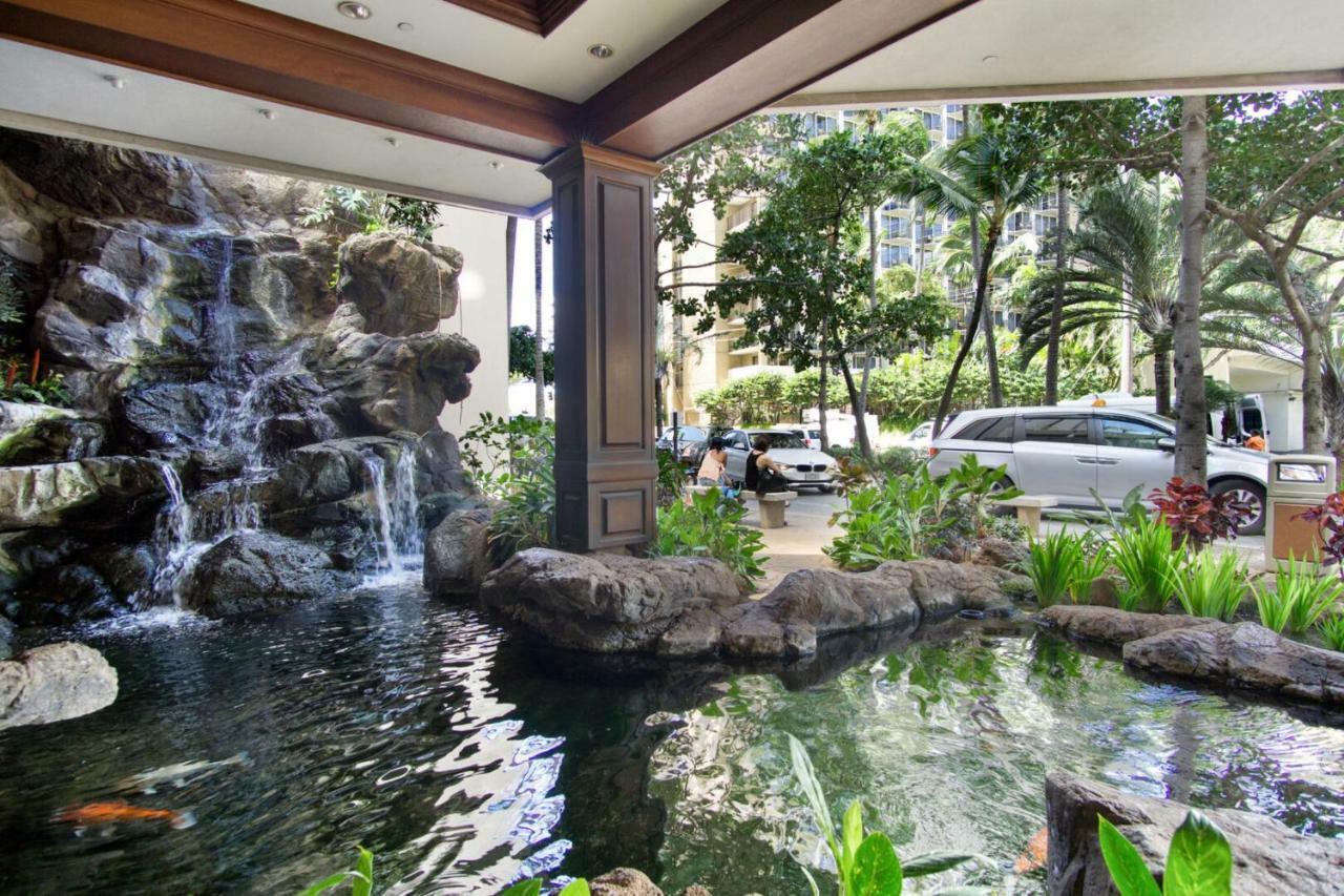 Waikiki Banyan By Koko Resorts Honolulu Buitenkant foto